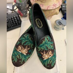 The Larkspur Collection Brown RabbitNeedlepoint Women's Loafers Flats Size 10